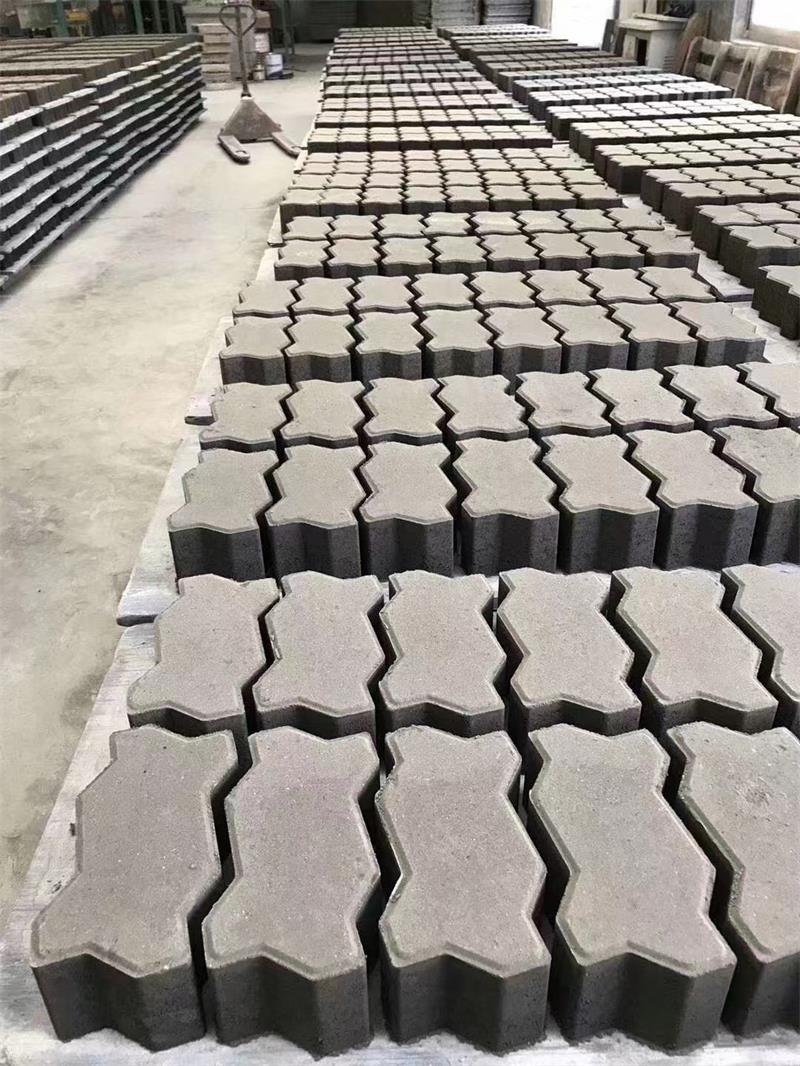路面磚.jpg